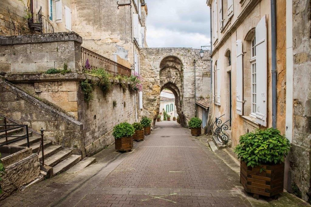 Bourg Superbe Appart Avec Vue Magnifique 外观 照片